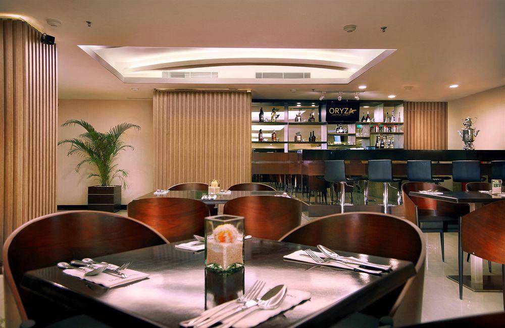The Alana Surabaya Hotell Eksteriør bilde