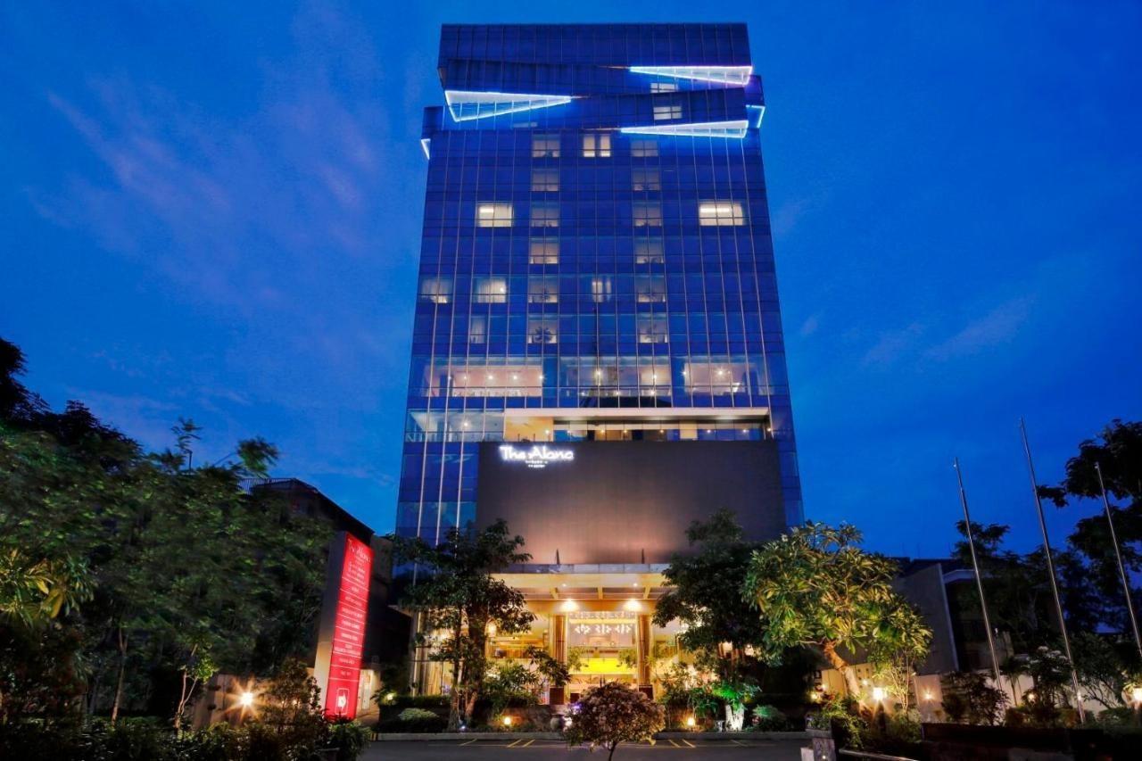 The Alana Surabaya Hotell Eksteriør bilde