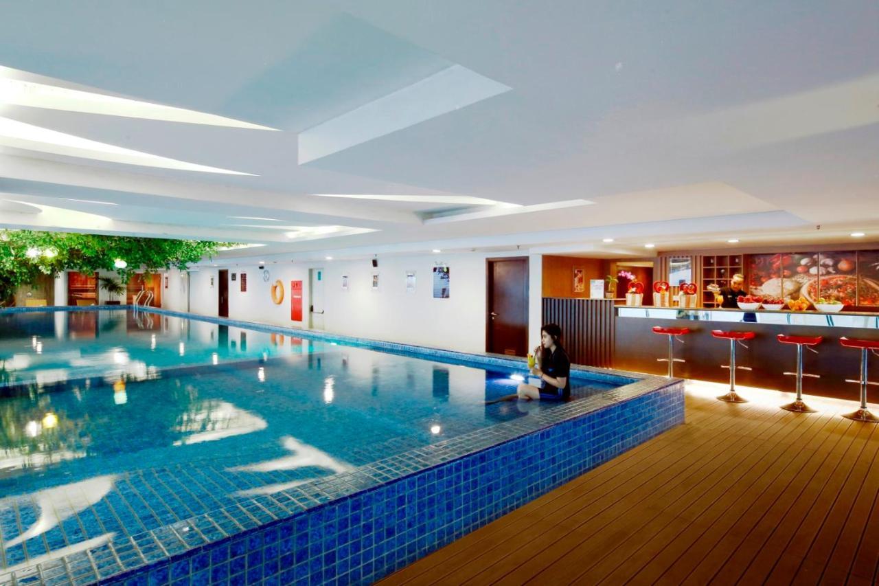 The Alana Surabaya Hotell Eksteriør bilde