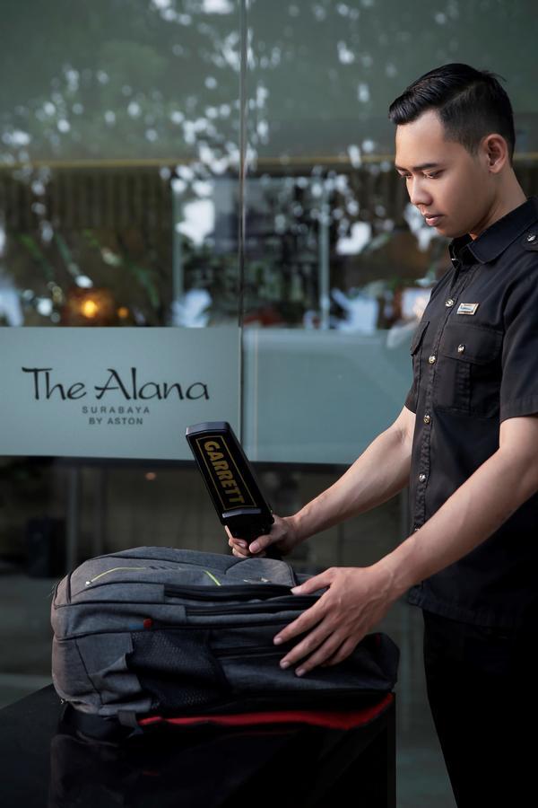 The Alana Surabaya Hotell Eksteriør bilde