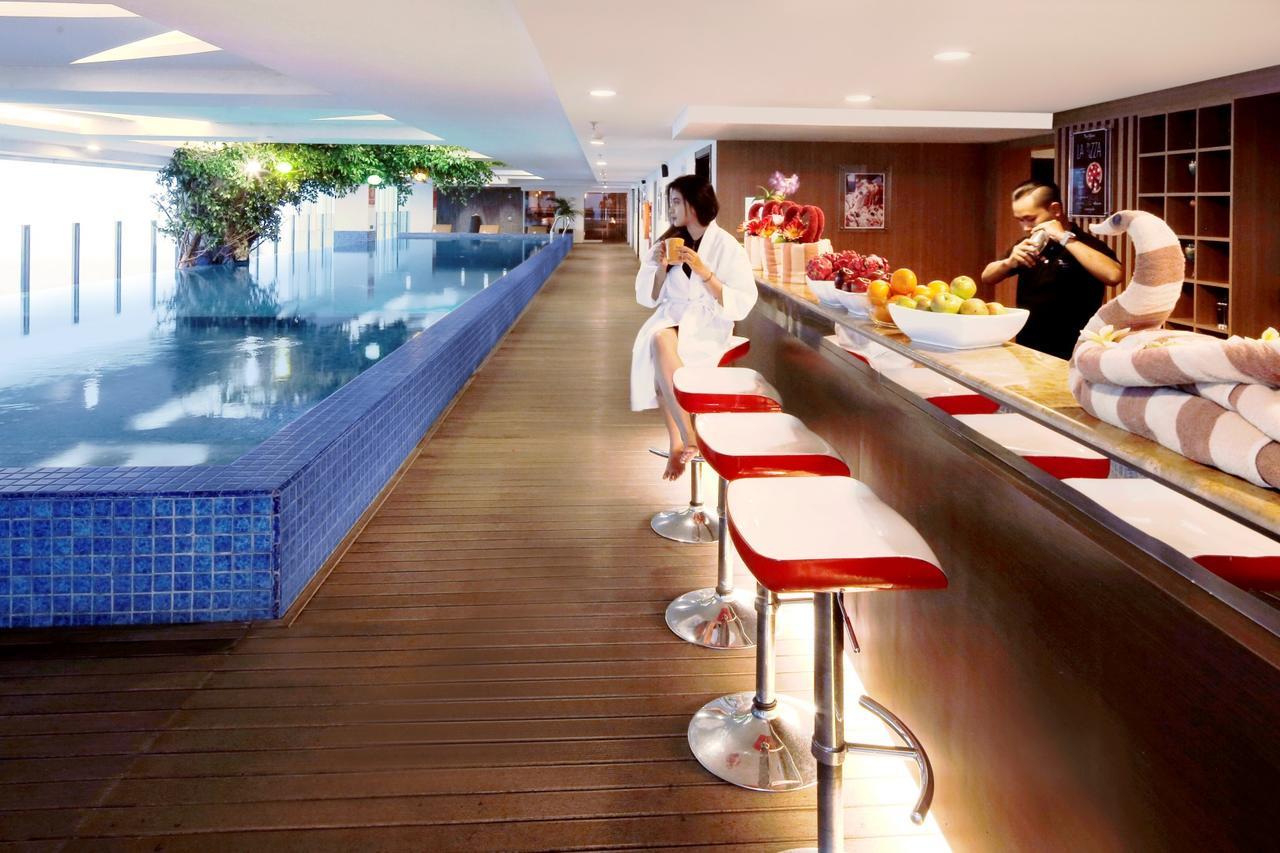 The Alana Surabaya Hotell Eksteriør bilde