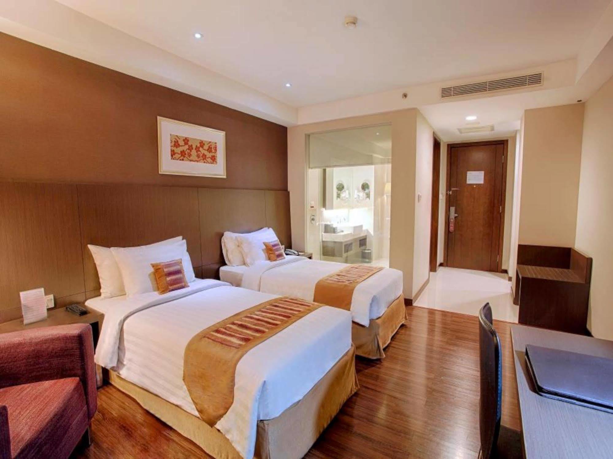 The Alana Surabaya Hotell Eksteriør bilde