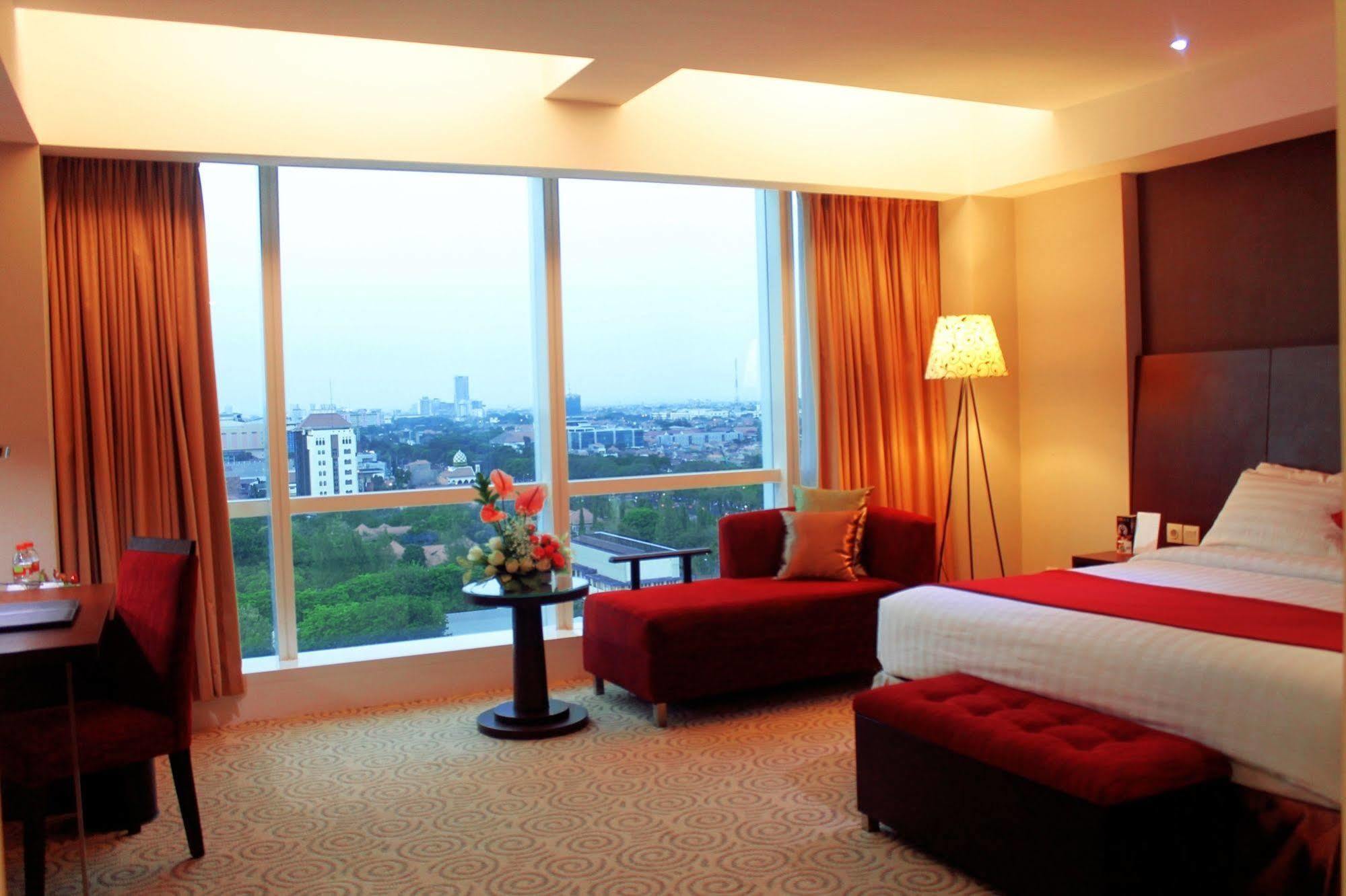 The Alana Surabaya Hotell Eksteriør bilde
