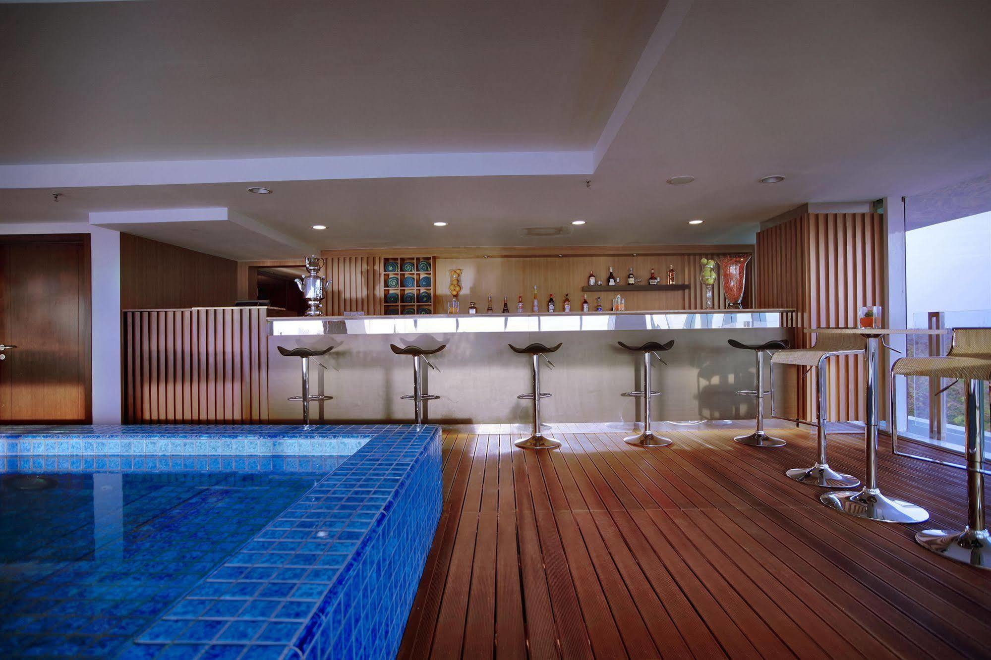 The Alana Surabaya Hotell Eksteriør bilde