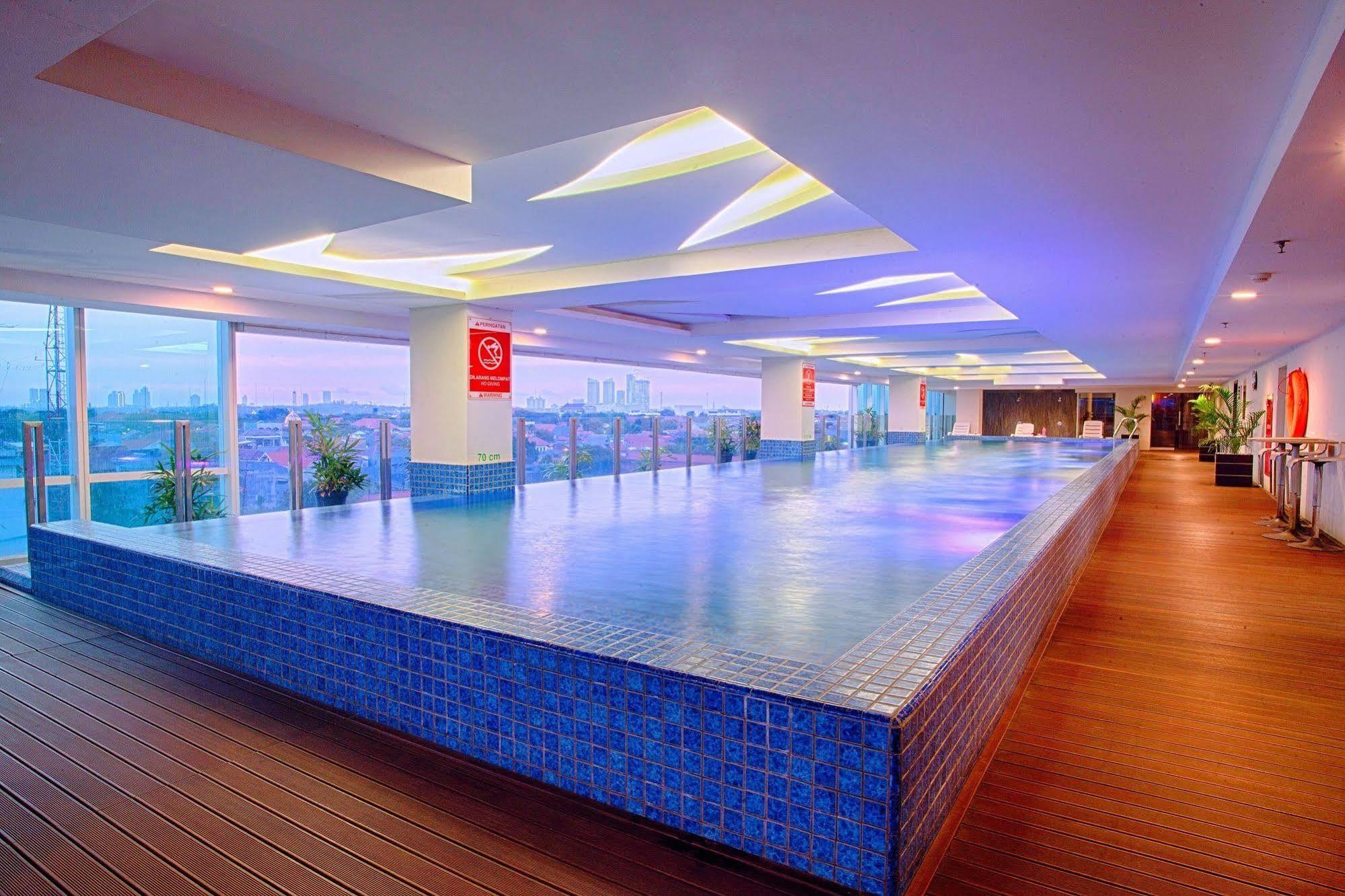 The Alana Surabaya Hotell Eksteriør bilde