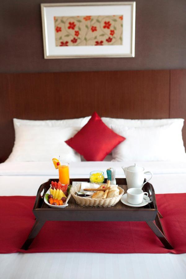 The Alana Surabaya Hotell Eksteriør bilde